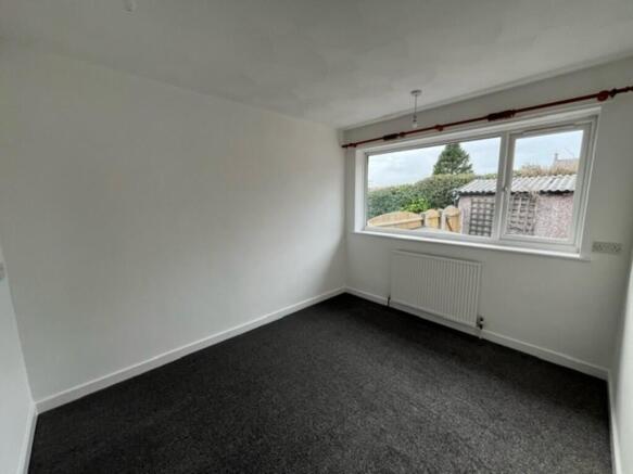2 bed Detached Bungalow to rent Image 12