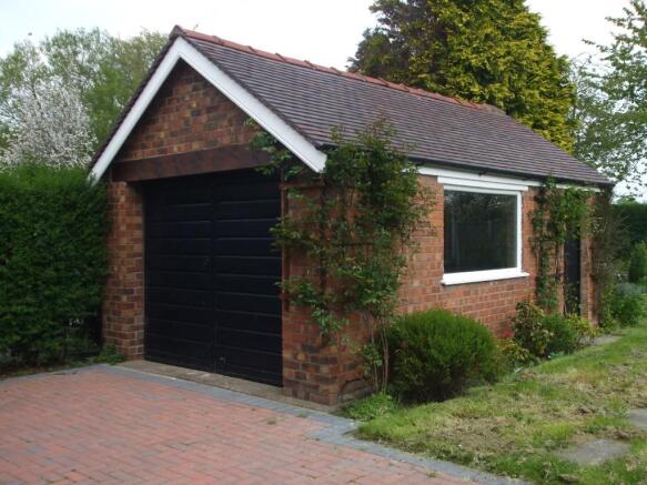 Detached Garage