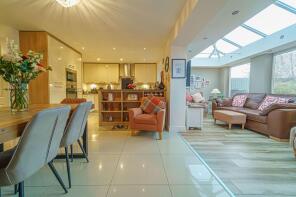 13, Coed Y Felin, New Inn, Pontypool NP4 0BX