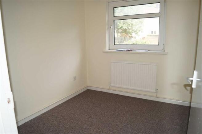 BEDROOM 2 (REAR)
