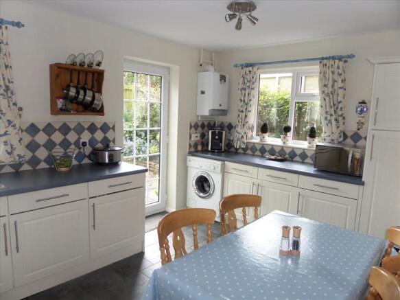KITCHEN/BREAKFAST ROOM