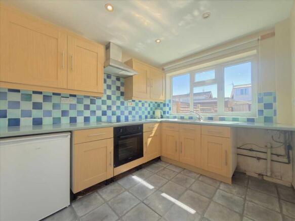 2 bed House for sale Image 7