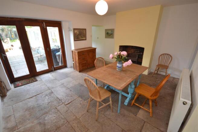 Dining Room.JPG