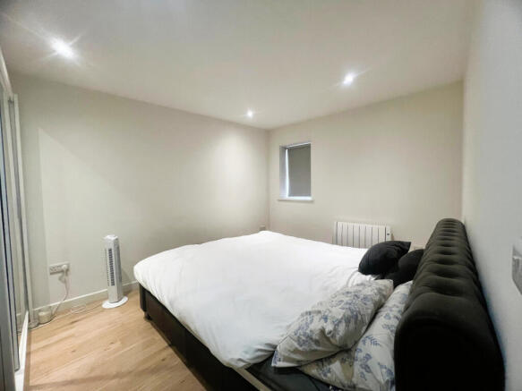 WhatsApp Image 2025-12-10 at 18.18.00.jpeg