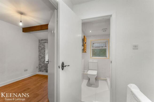 2 bed Terraced for sale Image 8