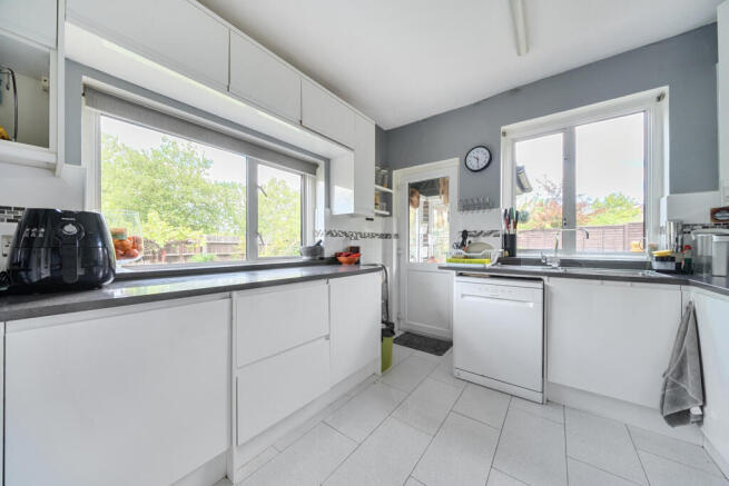 17-681cc1e7184d4-...