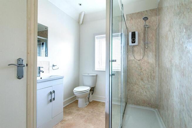 Newbridge Avenue bathroom.jpg