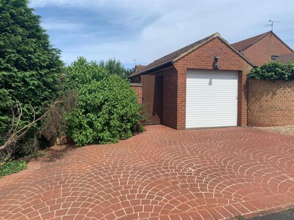 Parking & Detached Garage