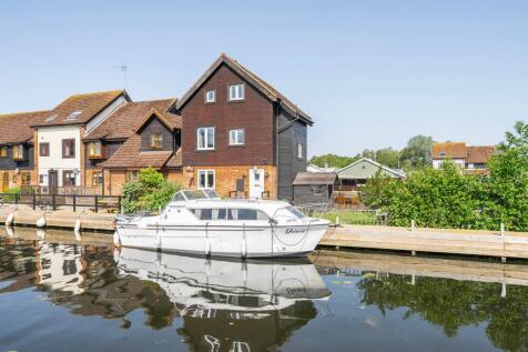 Staitheway Road, Wroxham