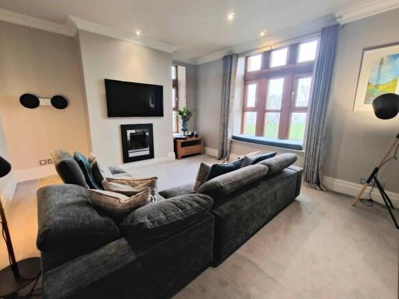2 bed Apartment for sale Image 6