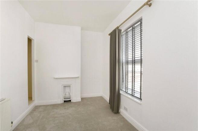 3 bed Terraced for sale Image 11