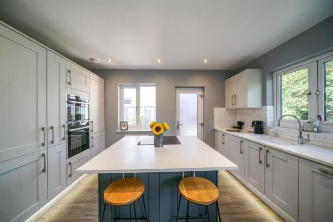 Kitchen/Lounge/Dining Room