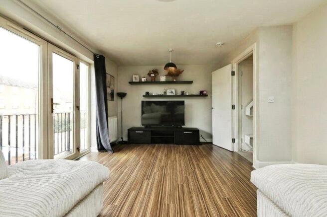 3 bed Semi-Detached for sale Image 8