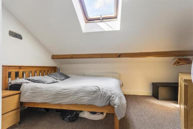 2 bed Semi-Detached for sale Image 9