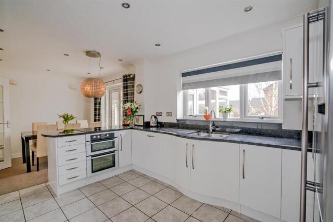 Fremantle Drive, Cannock, WS122GY-7.jpg