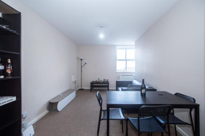 1 bed Flat for sale Image 4