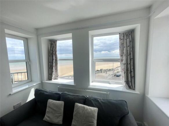 2 bed Penthouse for sale Image 6