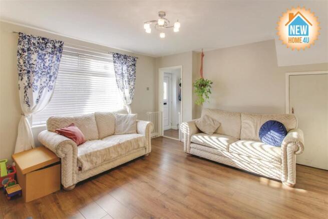 LOUNGE: