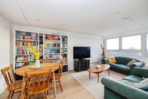 Seven Sisters Road, London, N4