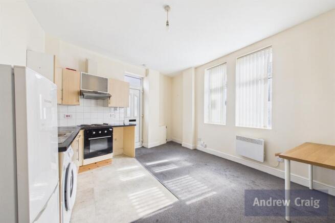 Lounge/Kitchen Area