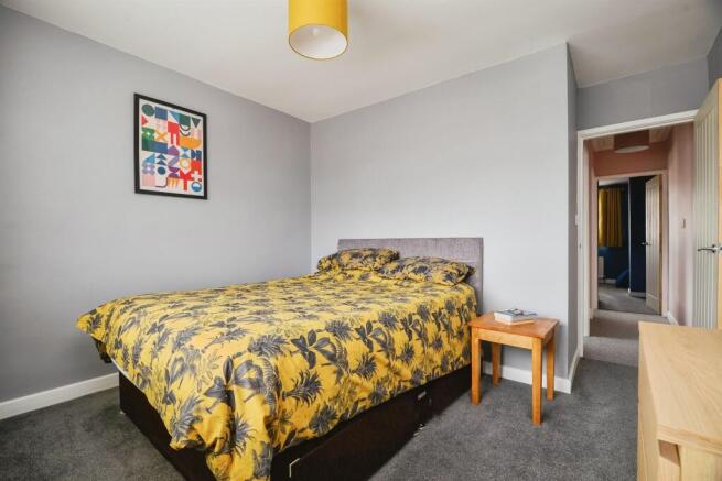 3 bed Semi-Detached for sale Image 10