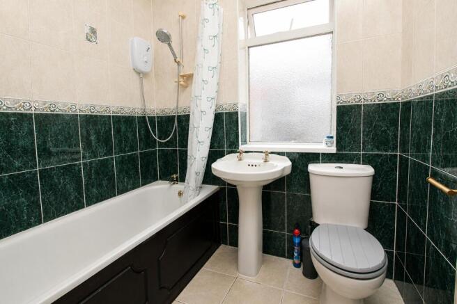 3 bed Terraced for sale Image 10