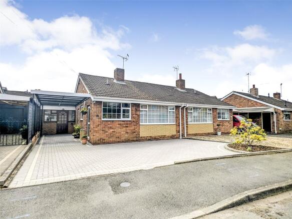 2-bed house on The Deansway, Kidderminster, Worcestershire, £275,000