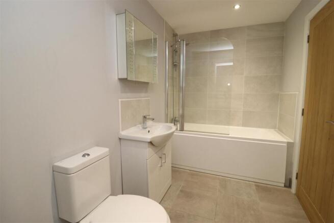 2 bed Apartment for sale Image 10