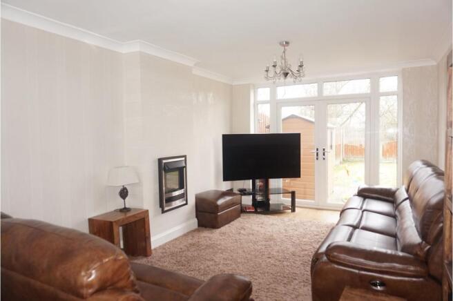 Lounge/Dining Room