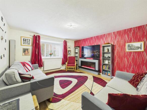 2 bed Semi-Detached for sale Image 4
