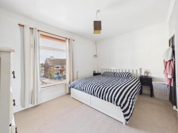 3 bed Semi-Detached for sale Image 6