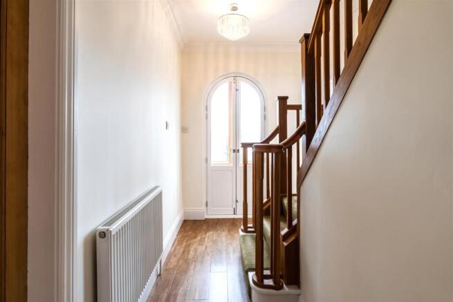 4 bed Detached for sale Image 5