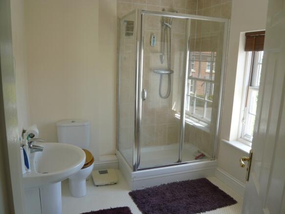 En-suite shower