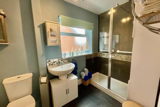 3 bed Bungalow for sale Image 10