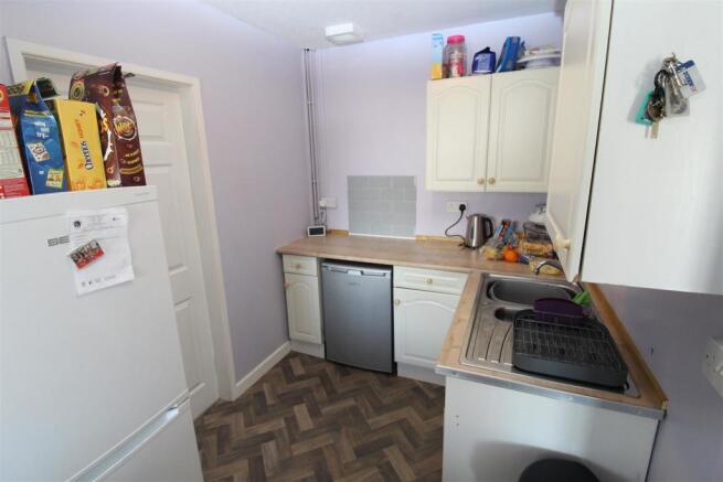 Kitchenette.JPG