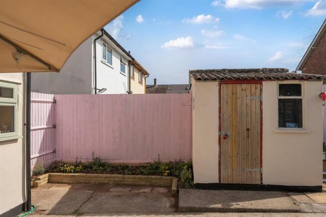 Outbuilding/Shed