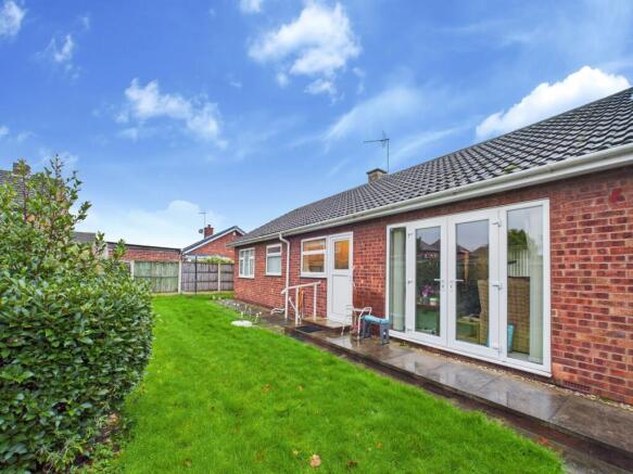 2 bed Detached Bungalow for sale Image 12