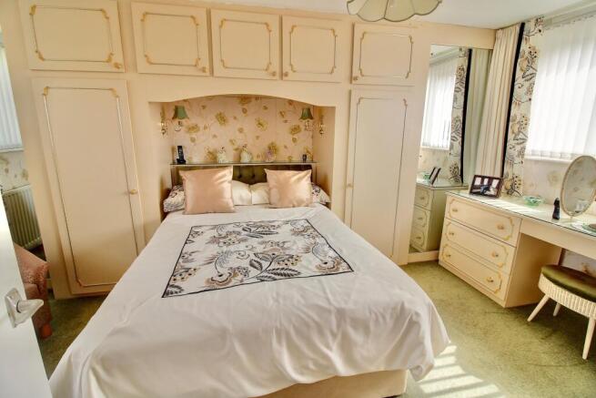 20. Bedroom 1