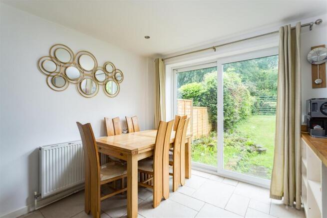 3 bed Semi-Detached for sale Image 9