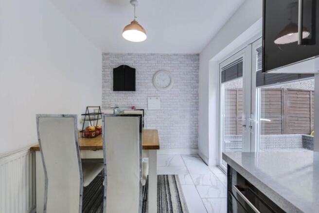 2 bed Semi-Detached for sale Image 7