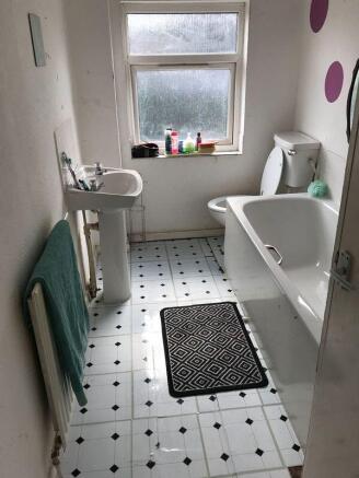 4 bed Terraced for sale Image 5