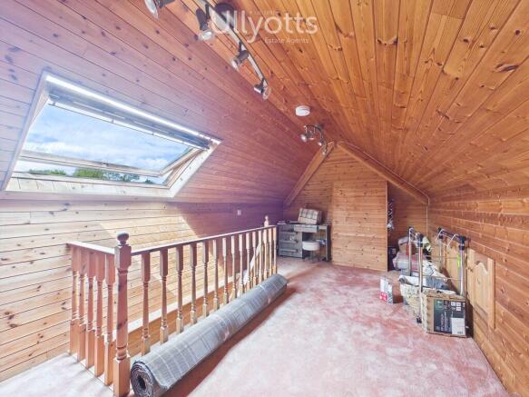 2 bed Detached Bungalow to rent Image 11