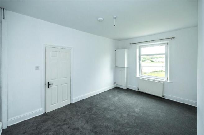 3 bed Terraced for sale Image 12