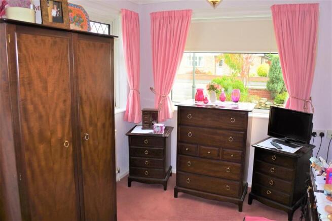 DRESSING AREA