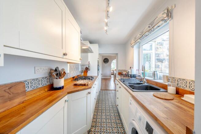 3 bed Terraced for sale Image 6
