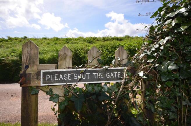 Please Shut The Gate