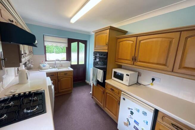 3 bed Bungalow for sale Image 7
