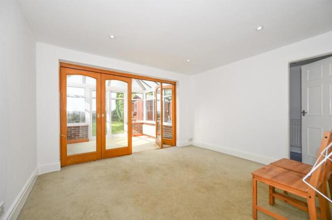 Sitting/Dining Room