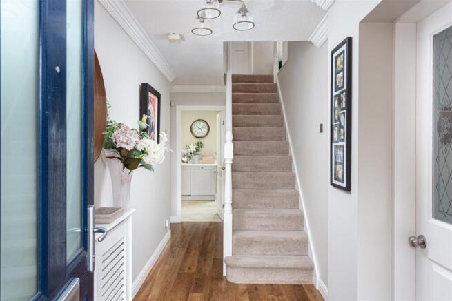 4 bed Detached for sale Image 12