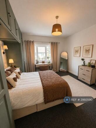 2 bed Terraced to rent Image 6
